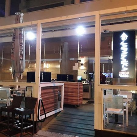 Motel Hofim Bat Yam Esterno foto