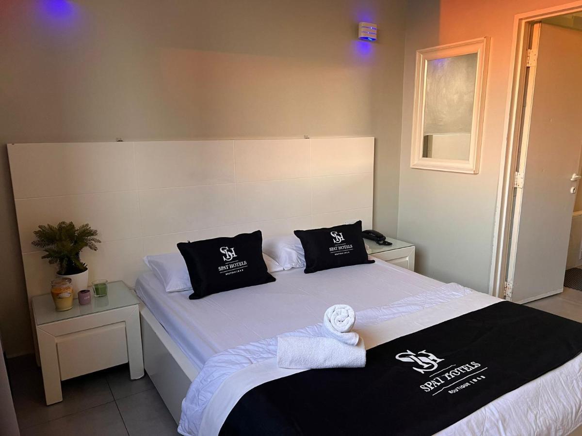 Motel Hofim Bat Yam Esterno foto