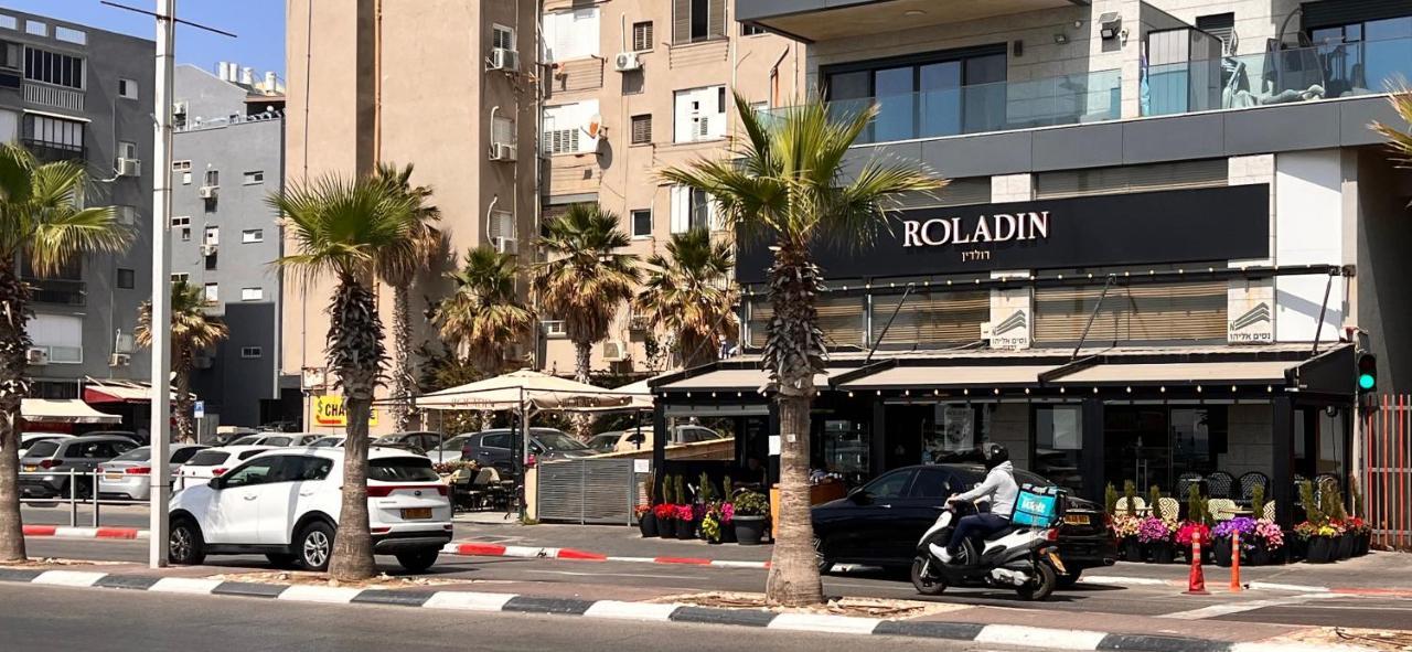 Motel Hofim Bat Yam Esterno foto