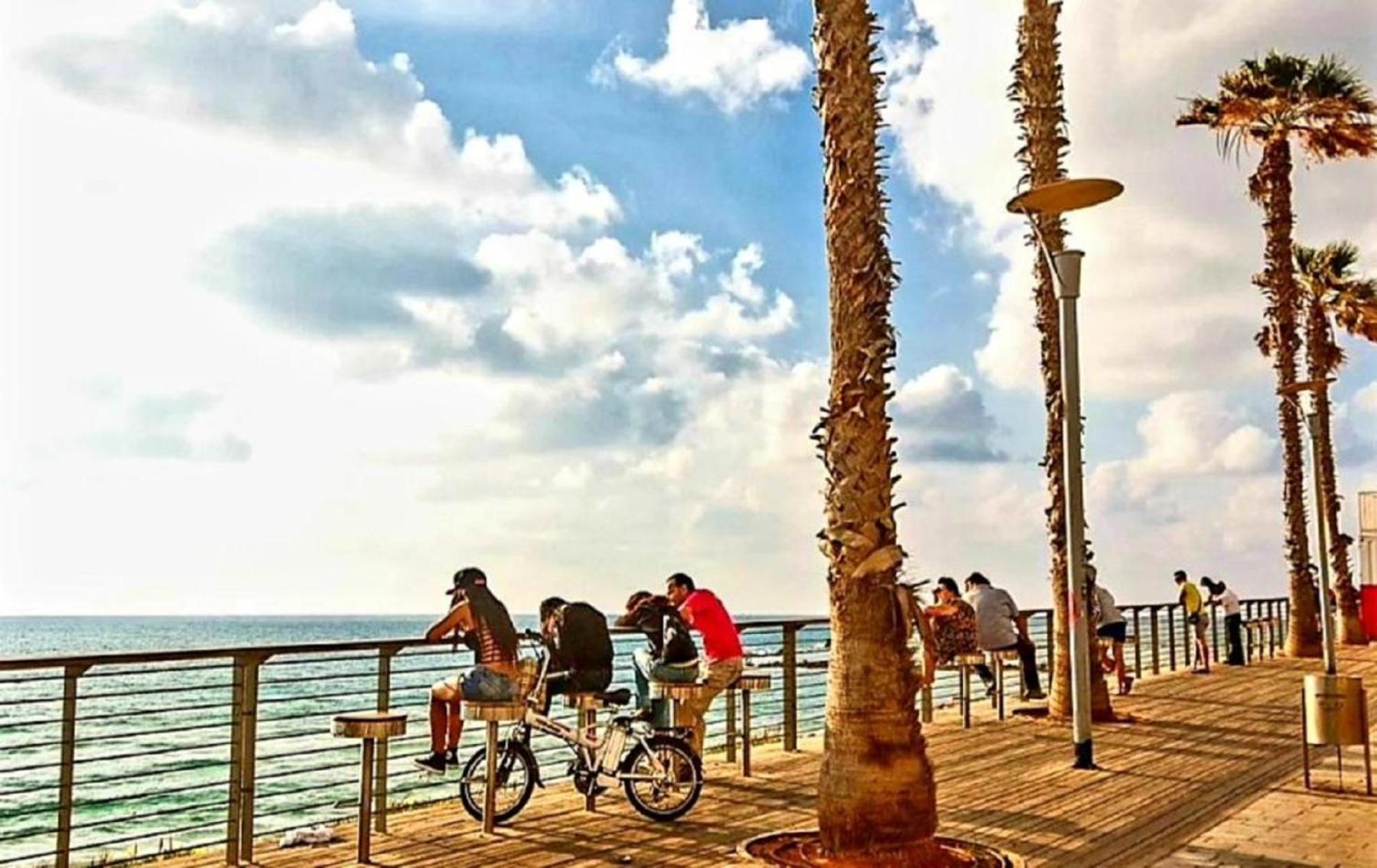 Motel Hofim Bat Yam Esterno foto