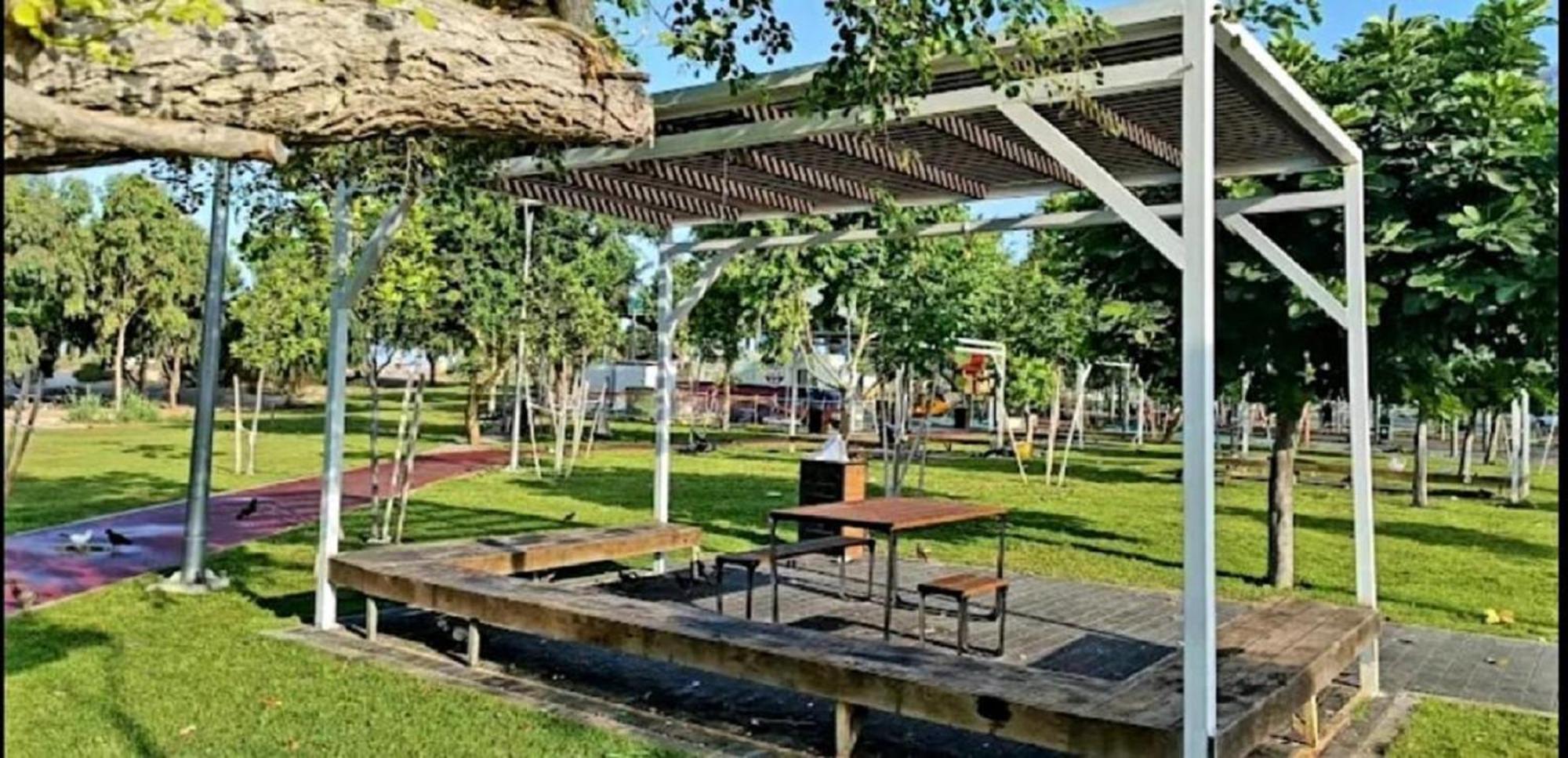 Motel Hofim Bat Yam Esterno foto