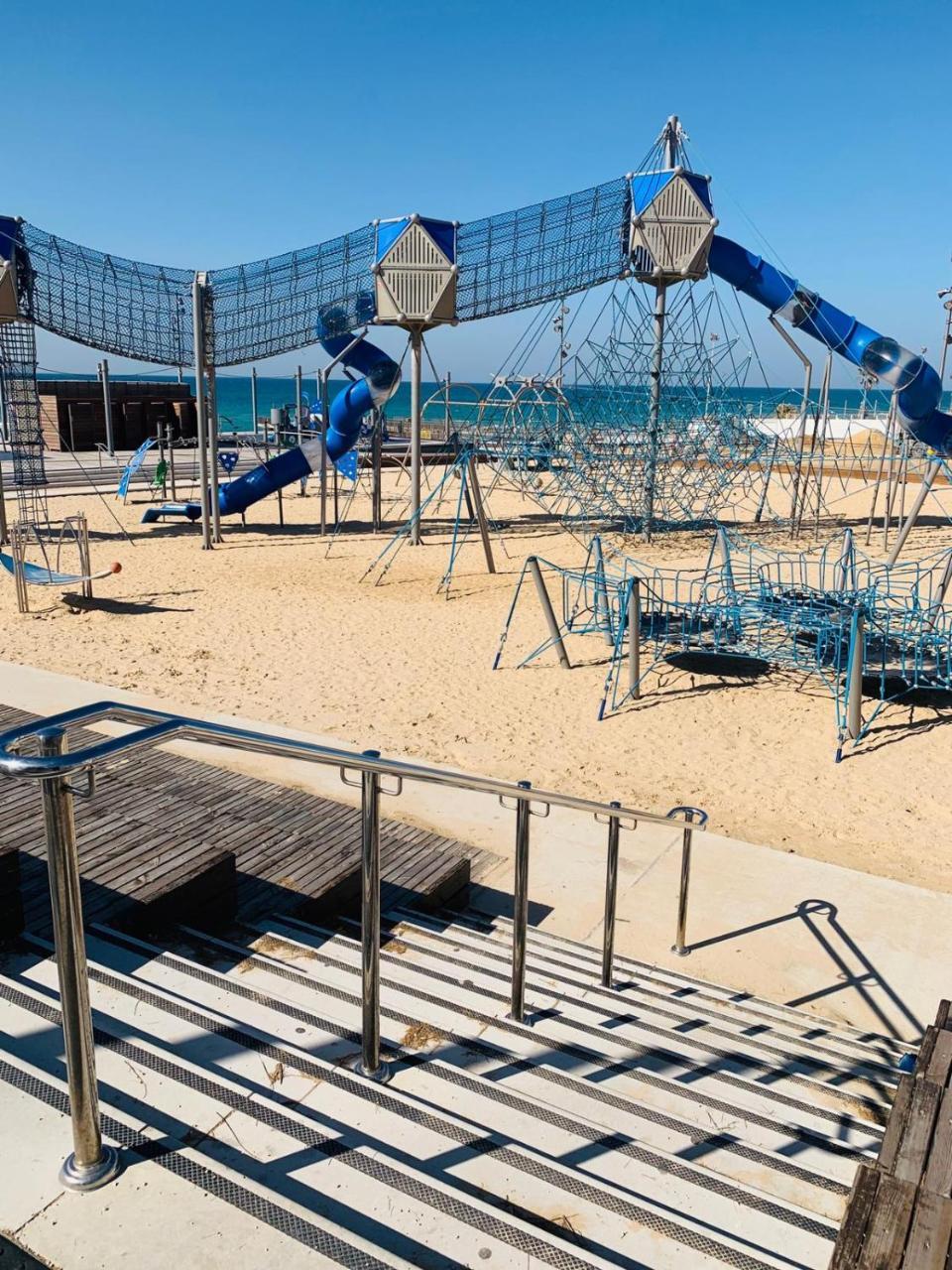 Motel Hofim Bat Yam Esterno foto